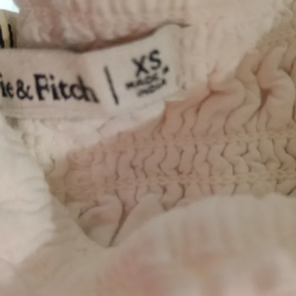 Abercrombie & Fitch Off-White Ruffle Blouse - Picture 3 of 3